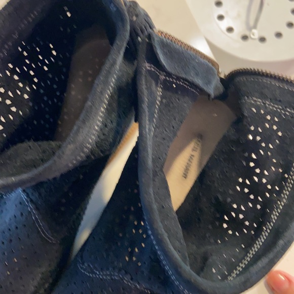 Isabel Marant Basley Suede Navy Ankle Boots - Picture 4 of 5